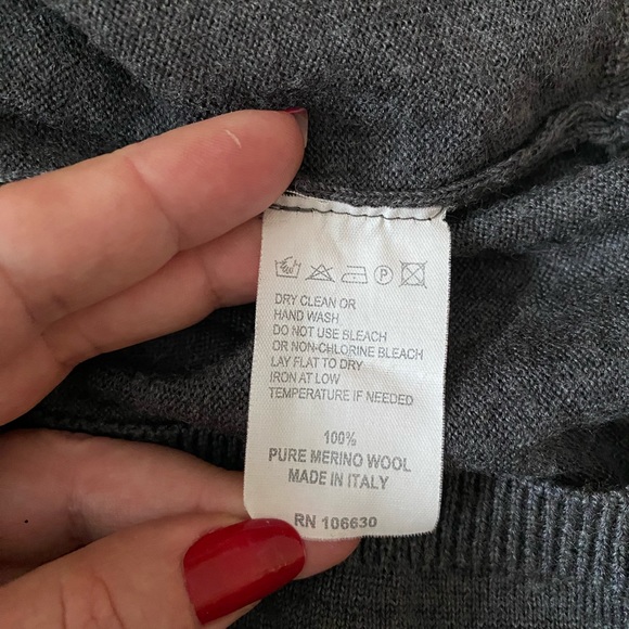 AC Quabianca 100% Wool V-neck, Women’s Sweater, Long-Sleeve, Size Large - Picture 9 of 9